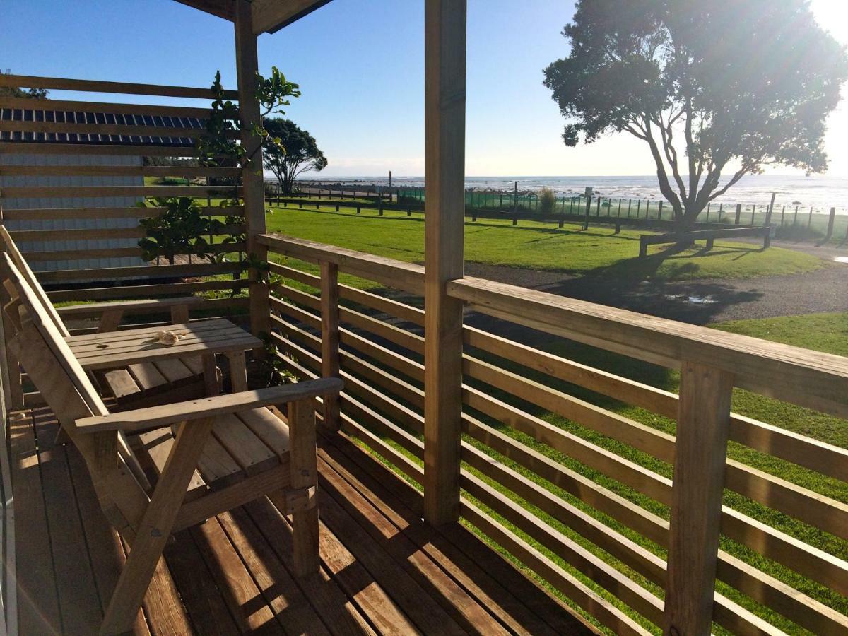 Oakura Beach Holiday Park Номер фото